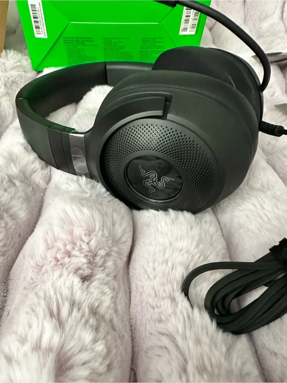 Razer Kraken V3 X Wired USB Gaming Headset – Black with Green Accents